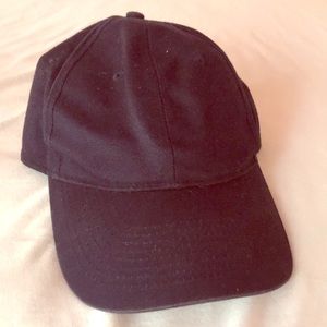 BASEBALL CAP